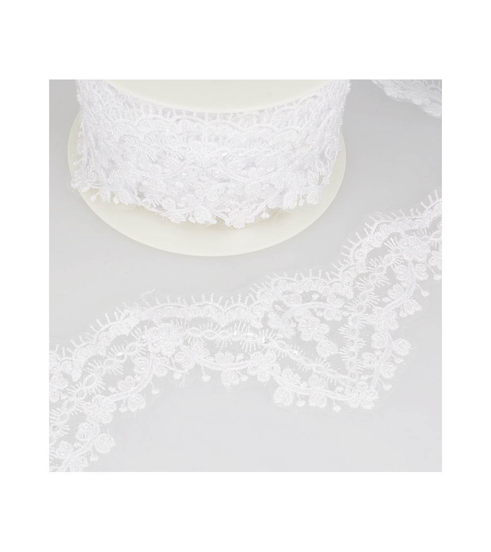 9m spool Pearl/sequin embroidery White 85 mm