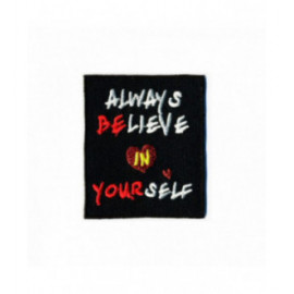 Lot de 3 écussons thermocollants Believe in yourself 50mm x60mm