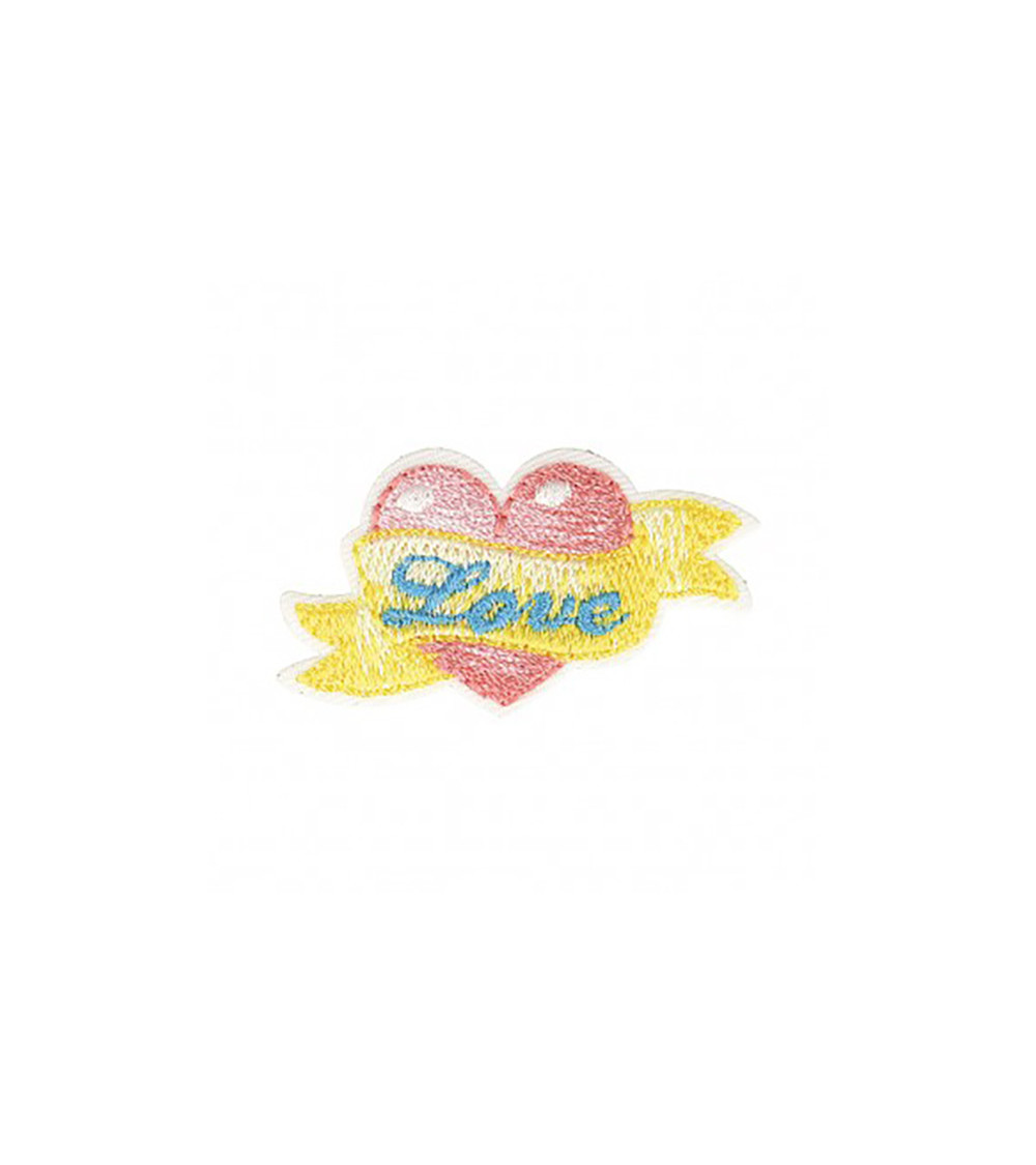 Love heart iron-on patch 3x2cm