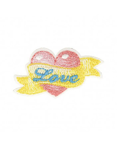 Love heart iron-on patch 3x2cm