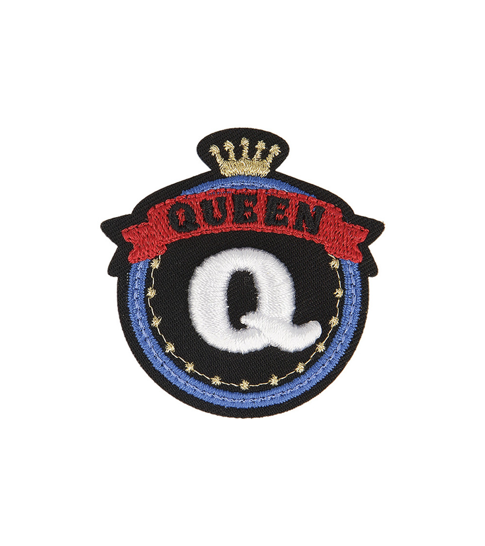 Set of 3 iron-on royal Q Queen badge patches 5cm
