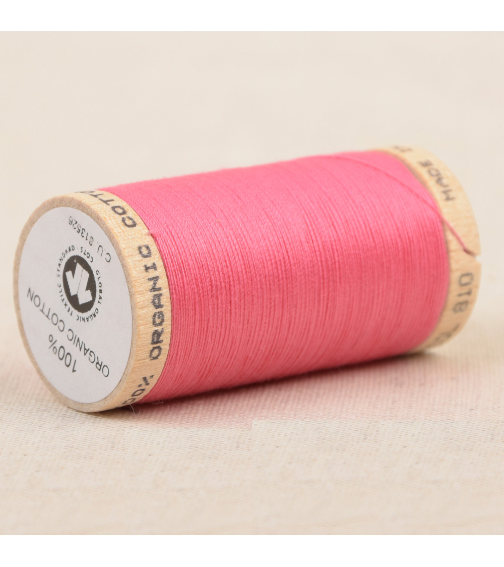 Spool of 100% organic cotton thread 275m candy pink