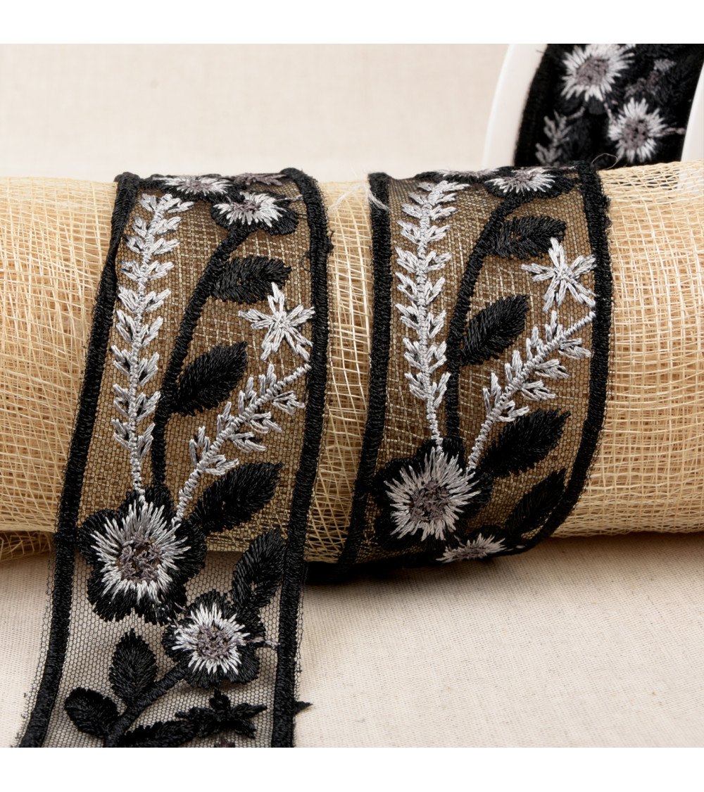 10m spool of embroidered flower braid 45mm Medium Gray