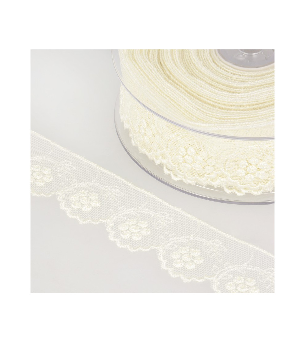 14m spool of embroidered tulle with ecru flowers