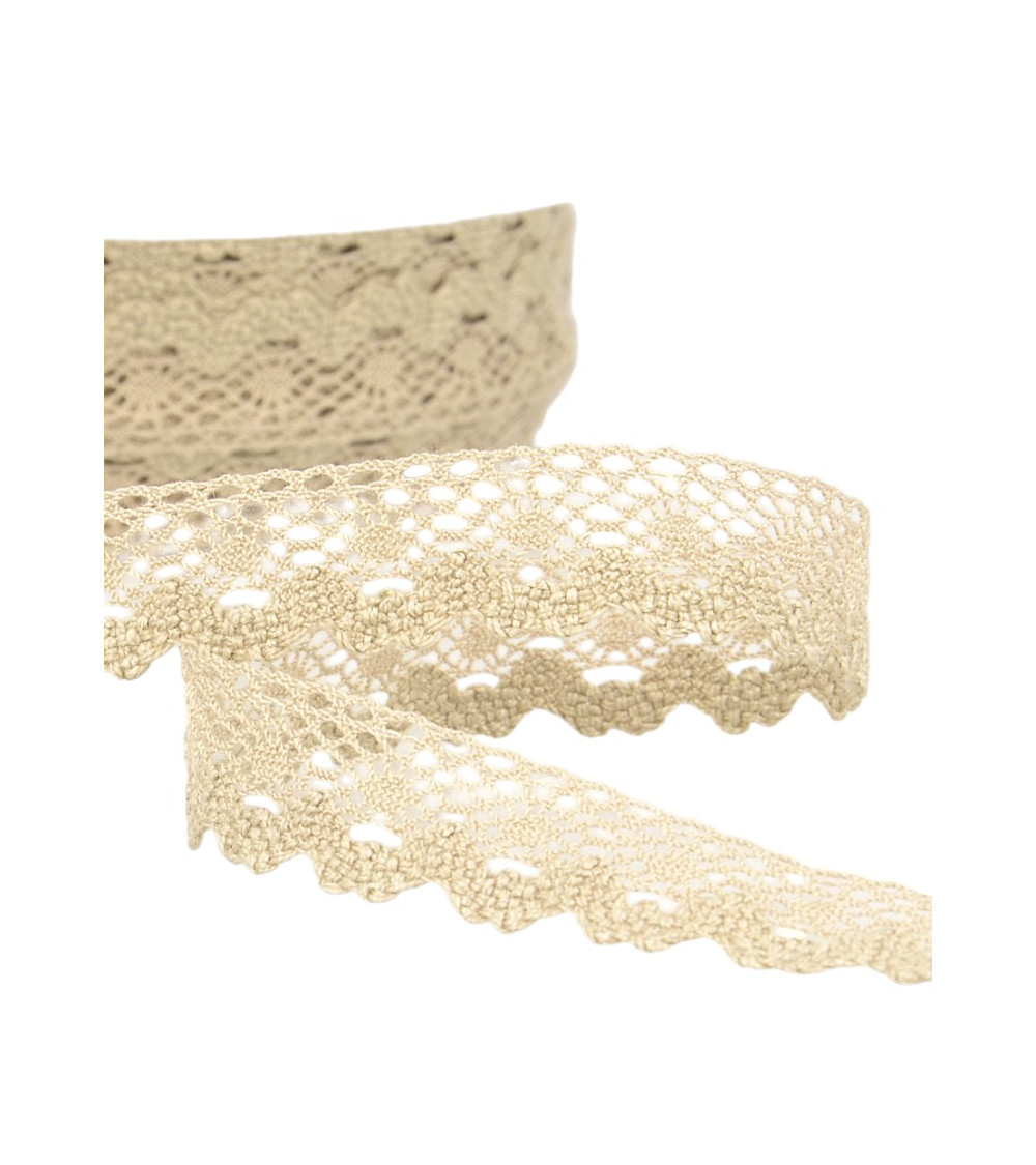 30m spool of cotton lace 13mm beige