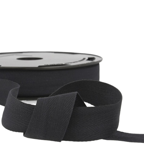 50m spool Cotton serge Black