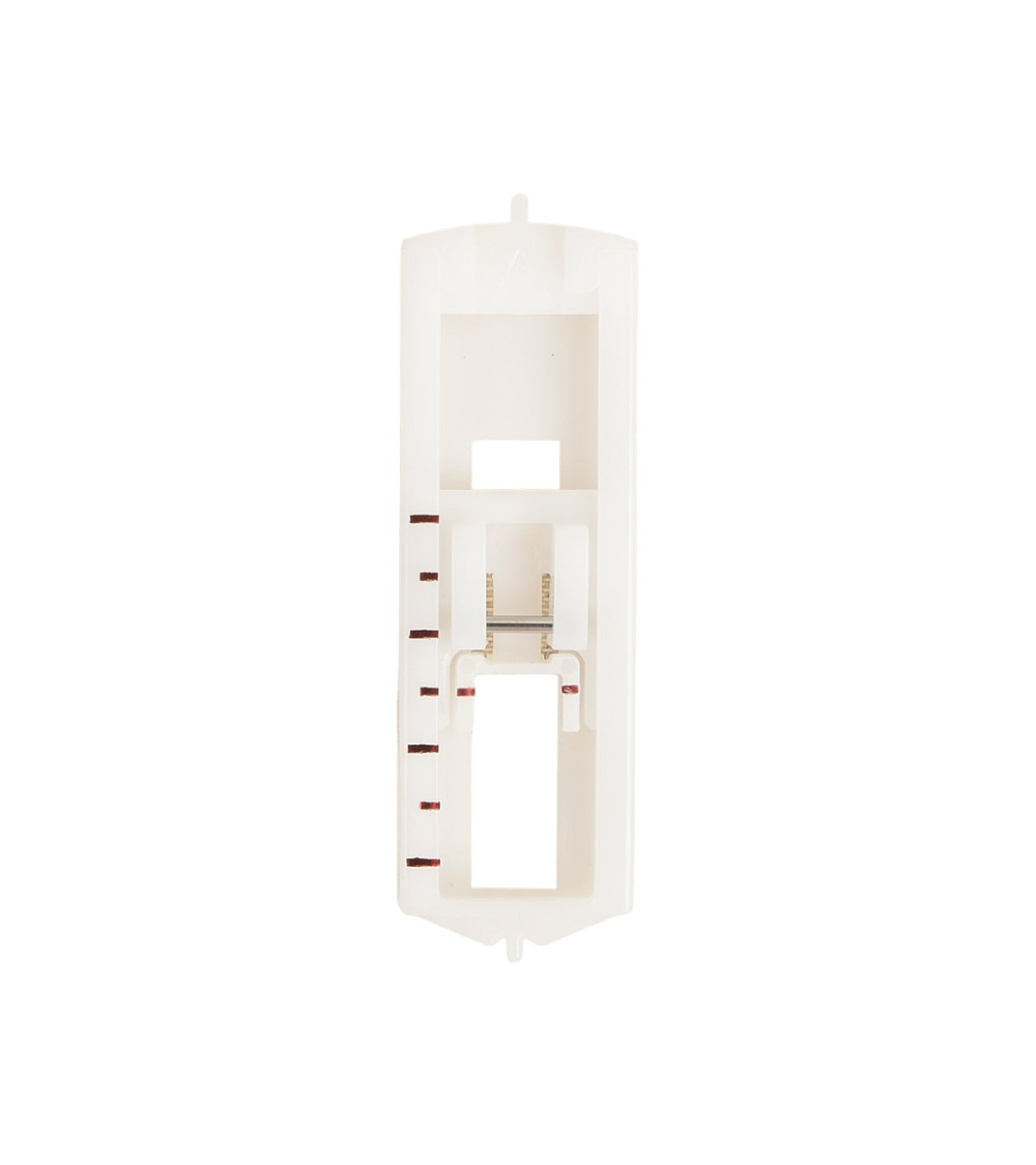 Buttonhole foot for plastic sewing machine