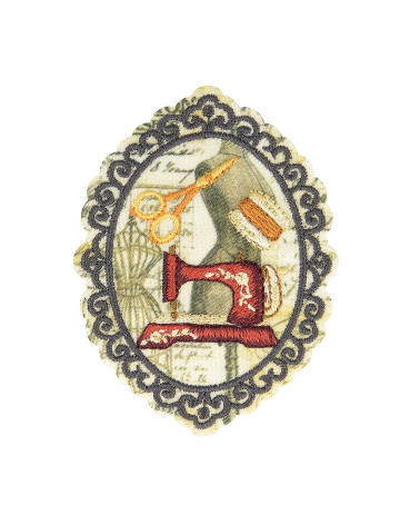 Vintage sewing machine iron-on patch 6.5cm x 4.5cm