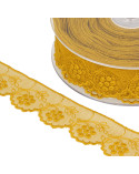 Tulle brodé fleurs 32mm jaune moutarde au mètre