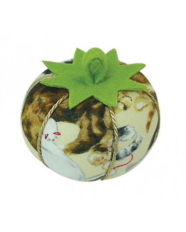 Tomatoes pin holder cats