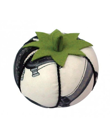 Pin holder tomatoes black and white sewing machine