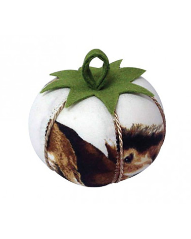 Dog pin holder tomatoes