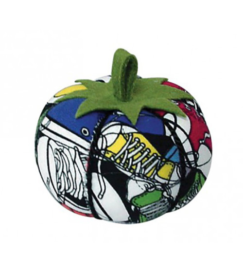 Tomato pin holder sneakers
