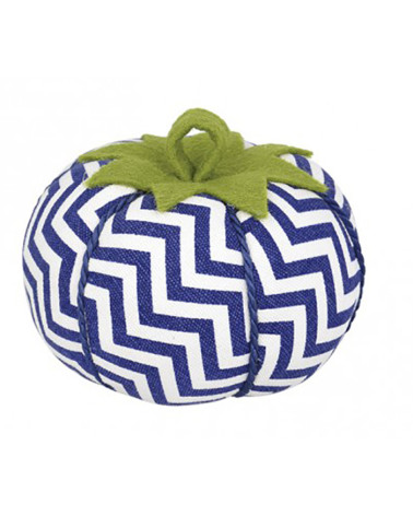 Blue and white geometric print pin tomatoes