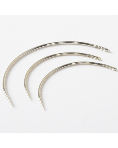 Set of 3 curved needles