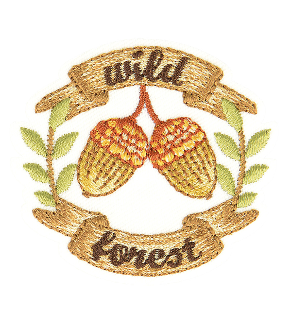 Autumn hazelnut iron-on patch 4.5cm x 4cm