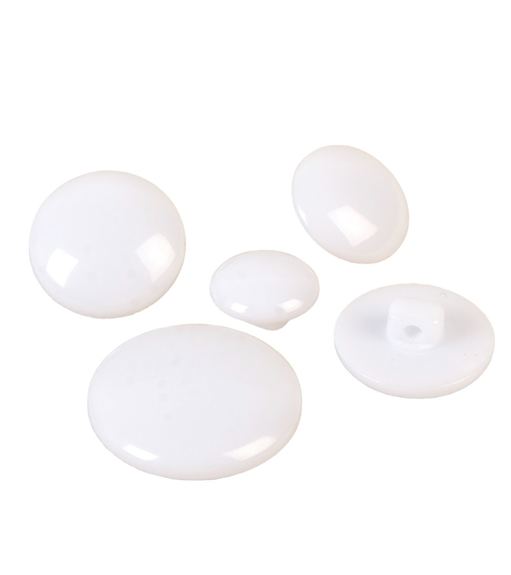 Set of 6 round buttons with classic white shank