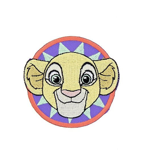 Toppa ricamata Il re leone Nala 6,5x6,5 cm