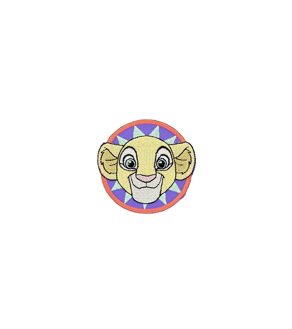 Toppa ricamata Il re leone Nala 6,5x6,5 cm