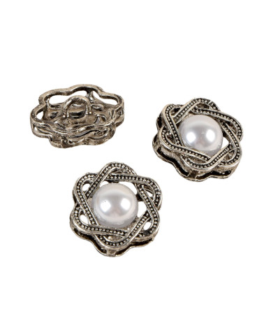 Set of 6 white pearl buttons 20mm