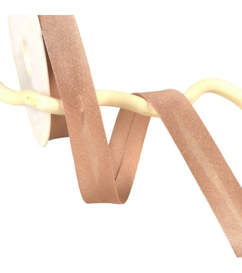 Spool of 25m iridescent metal bias binding in salmon orange 20mm