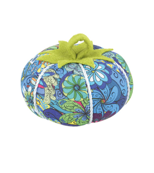 Tomato pin holder 8cm bouquet of blue flowers