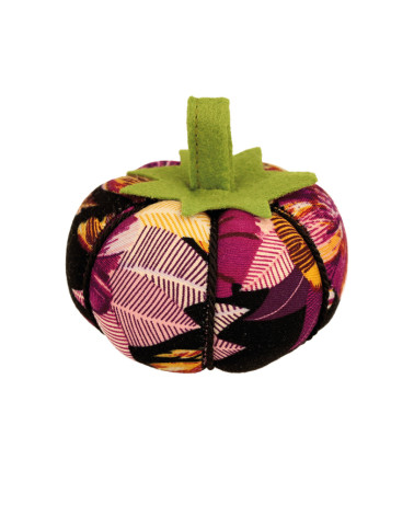 Tomato pin holder 8cm fuschia leaves