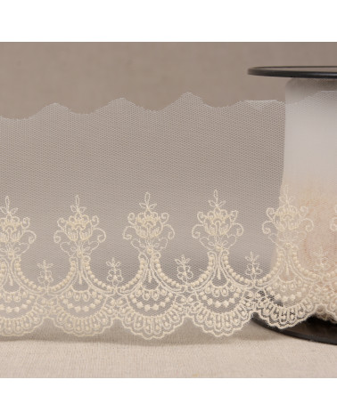 Spool 14.6m ecru scalloped embroidered tulle 80mm made in Europe