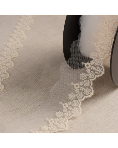 Spool 14.6m tulle embroidered ecru flowers 45mm made in Europe