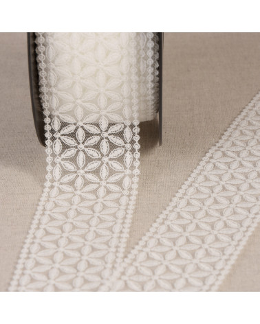 Spool 14.6m tulle embroidered between two white flowers 60mm made in Europe