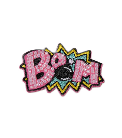 Iron-on badge words in boom pearl 4cm x 5.5cm