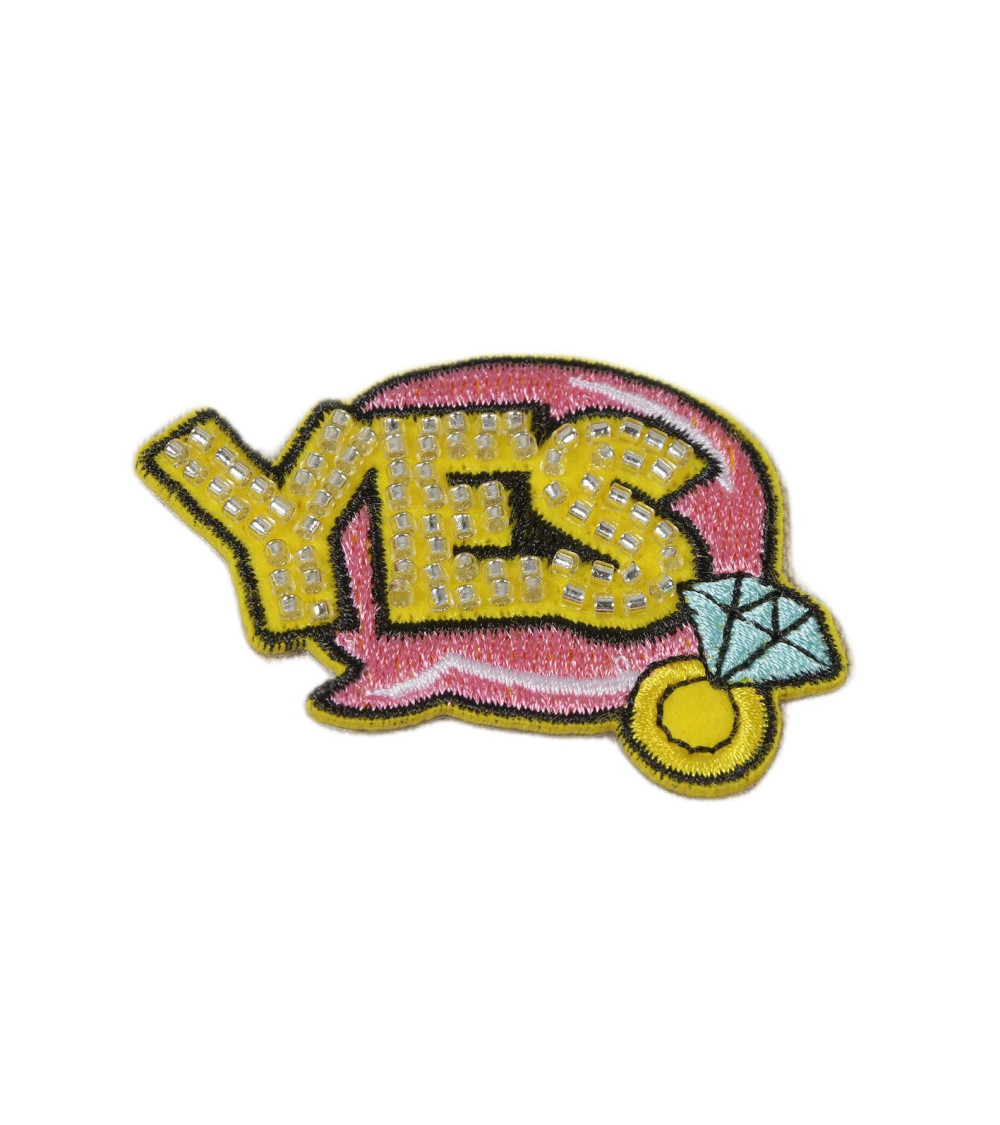 Set of 3 iron-on pearl word badges yes 3.5cm x 5.5cm