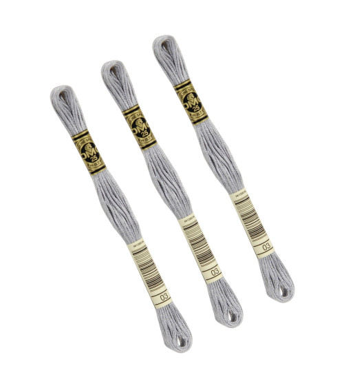 Set di 3 matassine da 8 m filo da ricamo DMC Mouliné 117 100% cotone grigio chiaro 03