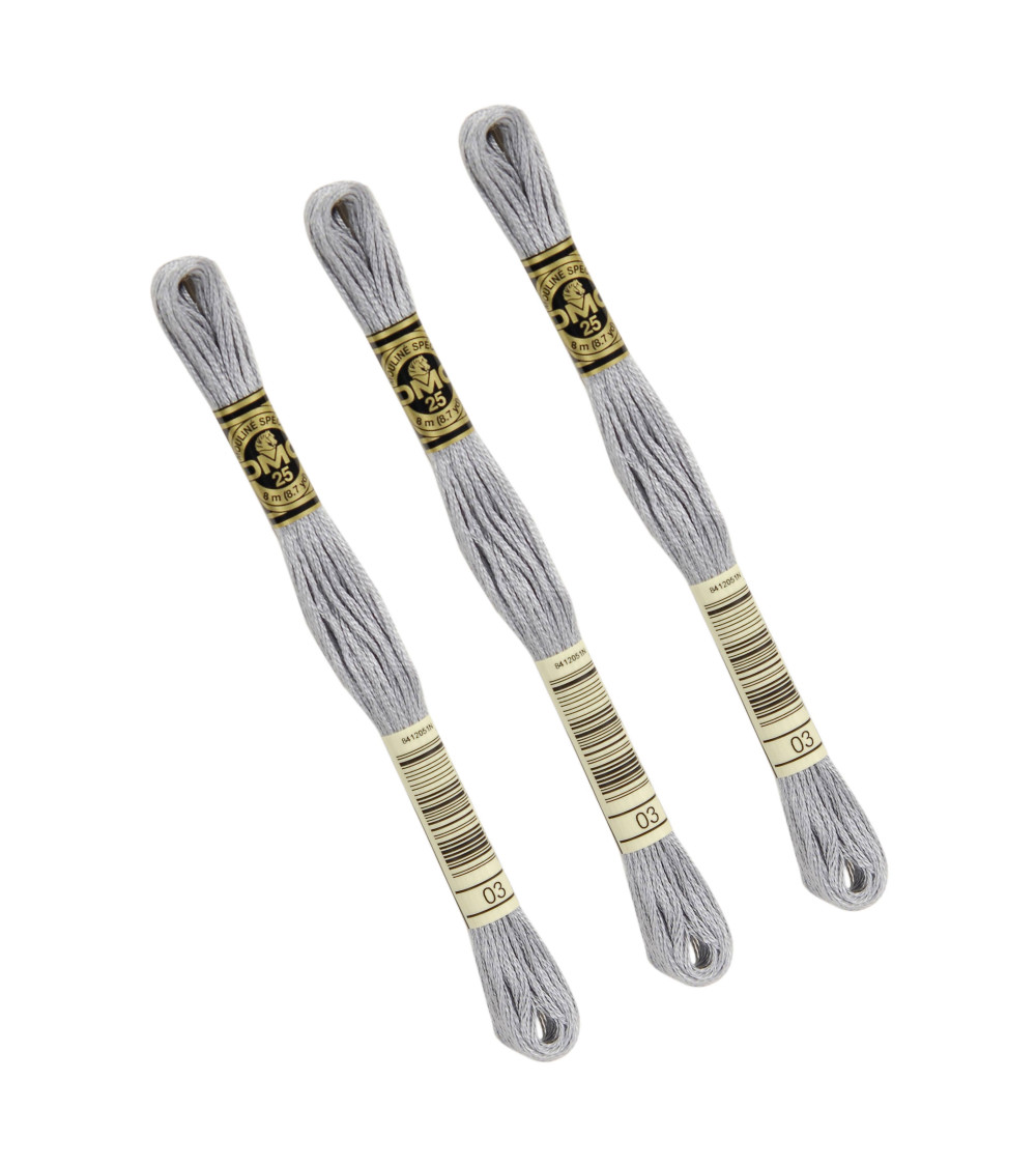 Set mit 3 Strängen 8 m DMC Mouliné-Stickgarn 117 100 % Baumwolle hellgrau 03