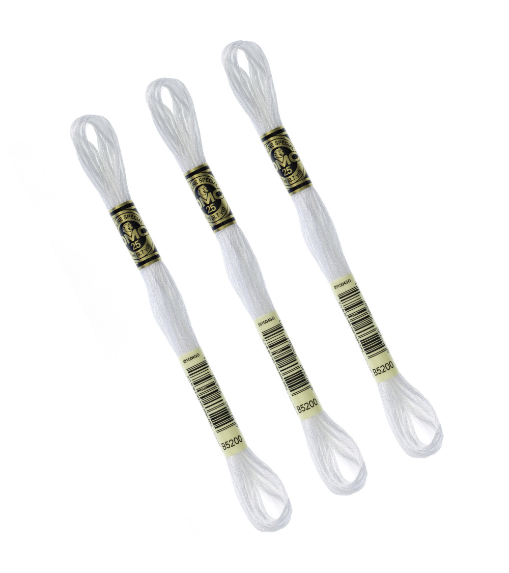 Set mit 3 Strängen 8 m DMC Mouliné-Stickgarn 117, 100 % Baumwolle, leuchtend weiß, 5200