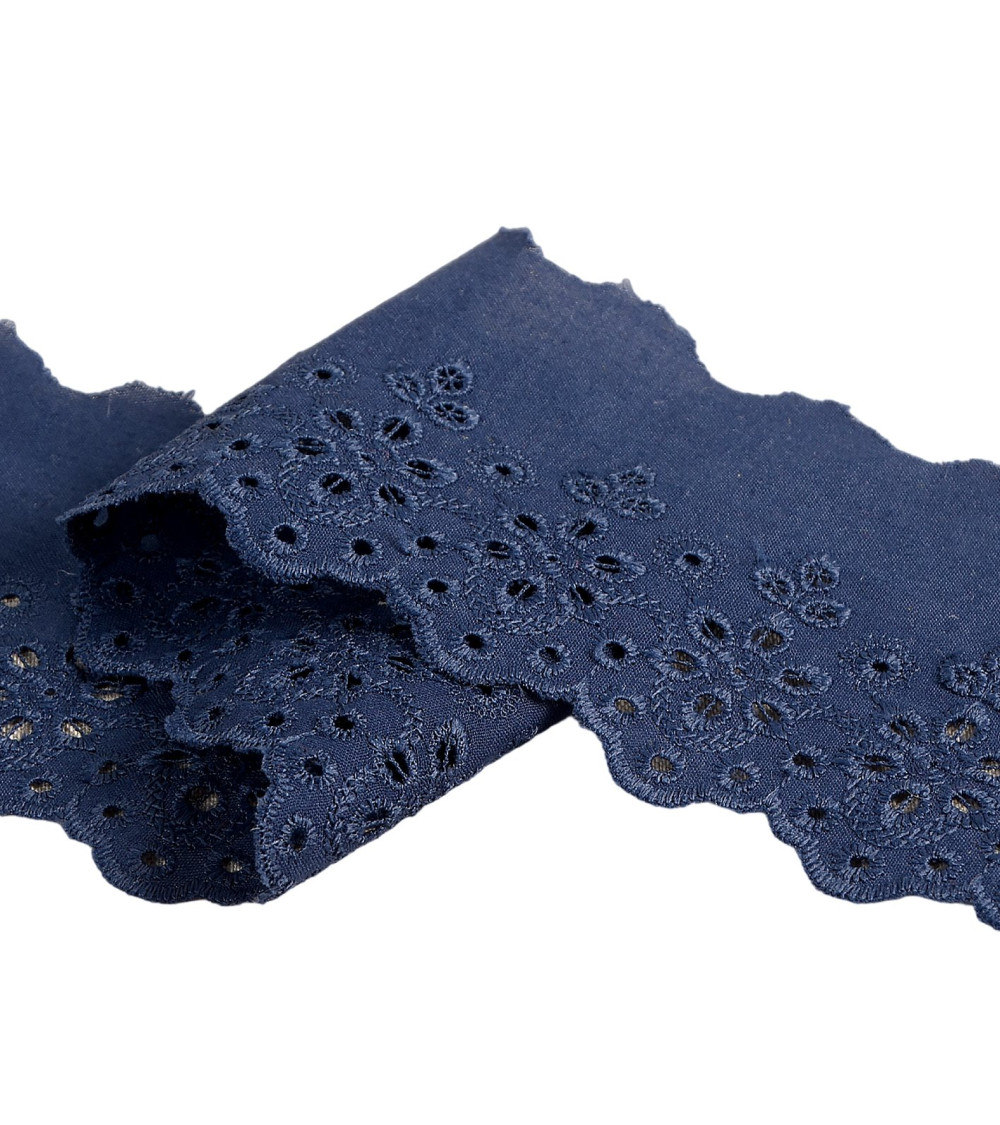14.6m spool of navy blue scalloped flower embroidery 70mm