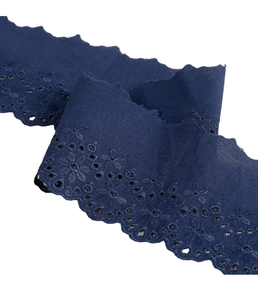 14.6m spool of navy blue scalloped flower embroidery 80mm