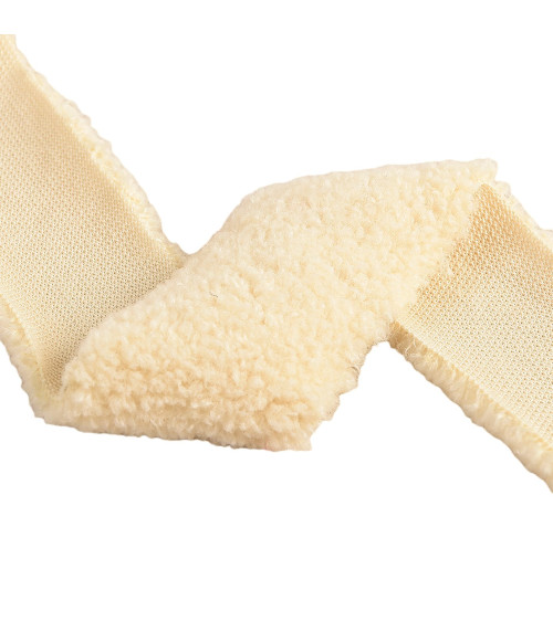 5m spool ecru acrylic fur 5mm