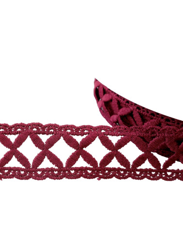 Bobine 13,5m guipure croisillons 30mm violet prune