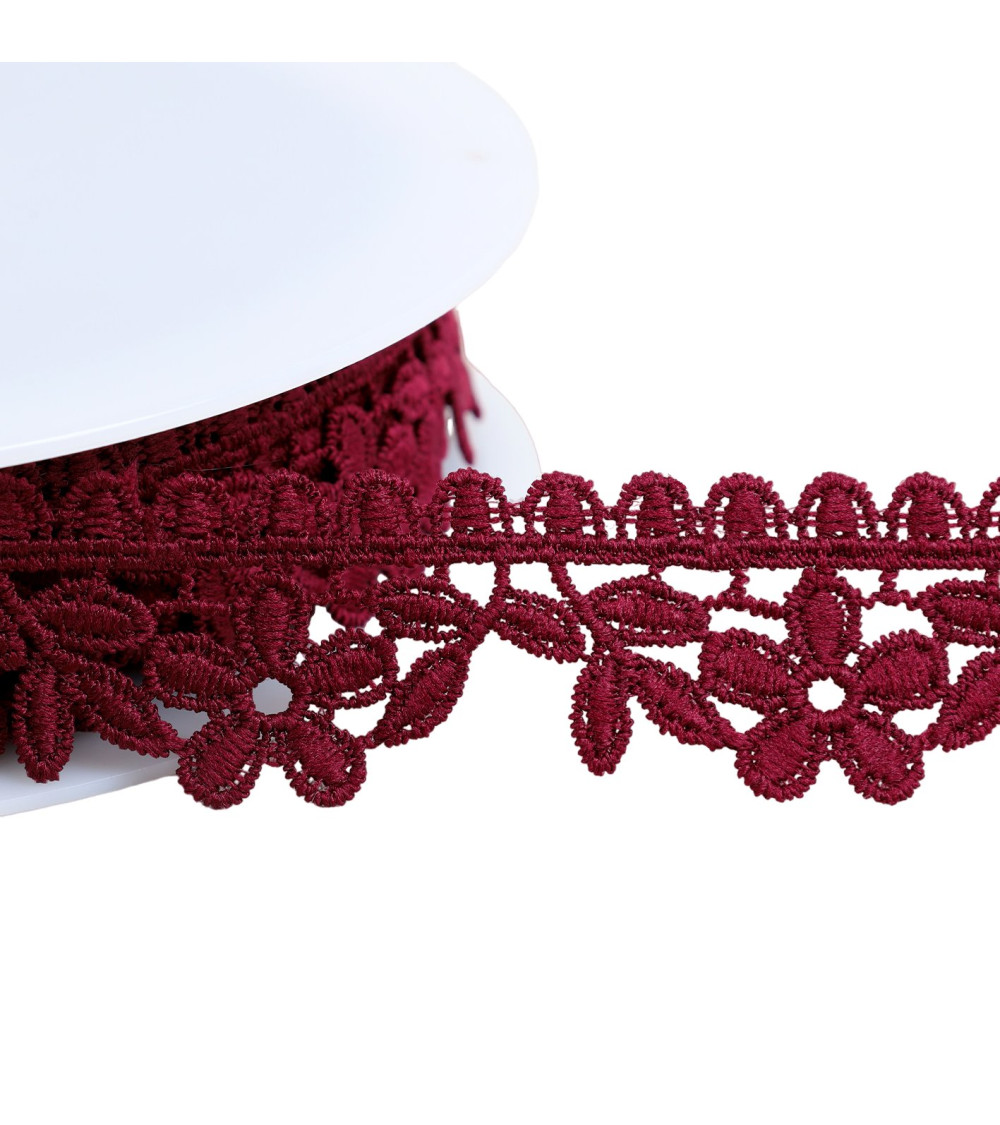 Guipure flowers 30mm plum purple per meter