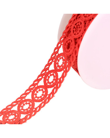 Spool of 13.5m guipure circles 45mm red