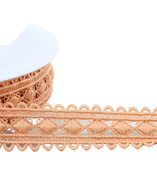 Diamond guipure 30mm dark beige per meter