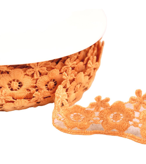 Guipure flowers 35mm dark beige per meter