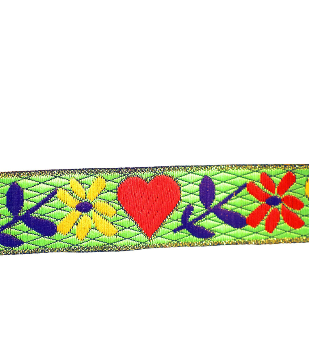 Bobine 10m galon jacquard coeurs et fleurs 25mm vert anis