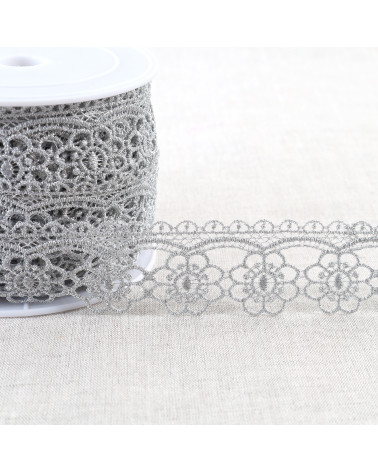 Spool 13.5m metallic guipure flowers 35mm silver