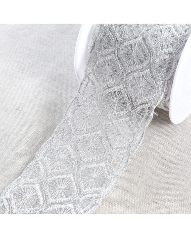 13.5m spool metallic embroidery on 70mm silver tulle