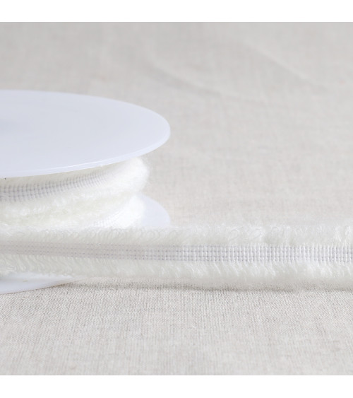 20m spool of stretch dress braid 20mm white