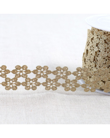 Metallic guipure flowers 30mm gold per meter