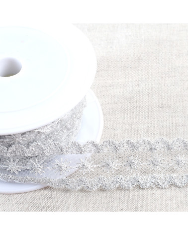 Metallic embroidery on 28mm silver tulle per meter