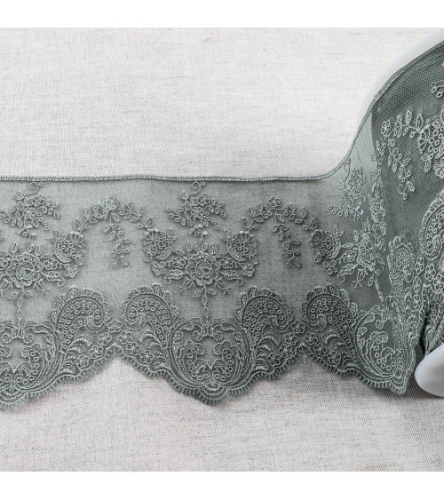 Spool 18m tulle embroidered scalloped flowers shiny 143mm medium gray